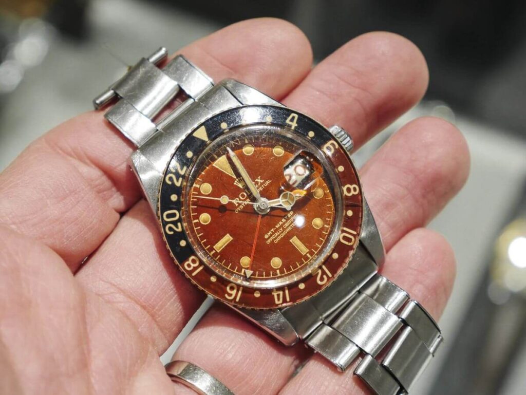 Important Details to Consider When Buying a Vintage Watch 1 Rolex - Important Details to Consider When Buying a Vintage Watch