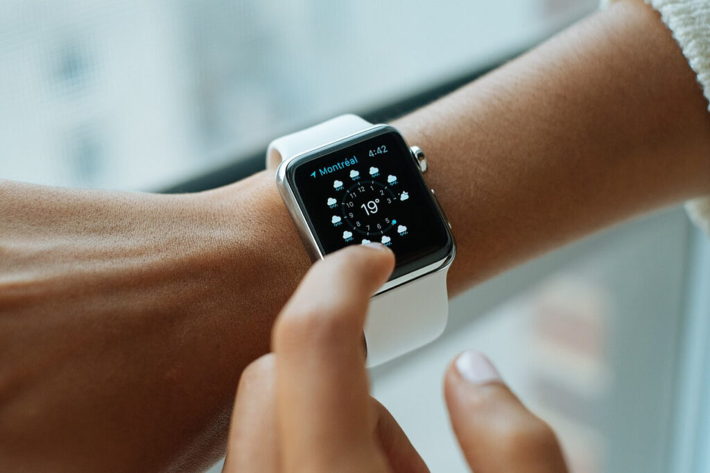 Types of Watches You Must Know 3 Apple Watch - Smart Watch Types of Watches You Must Know