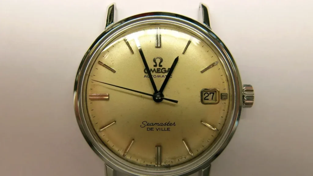 omega de ville Important Details to Consider When Buying a Vintage Watch